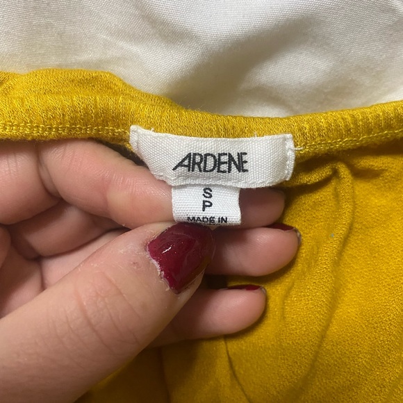 🤍5/40 mustard yellow ardene tank - Picture 3 of 3